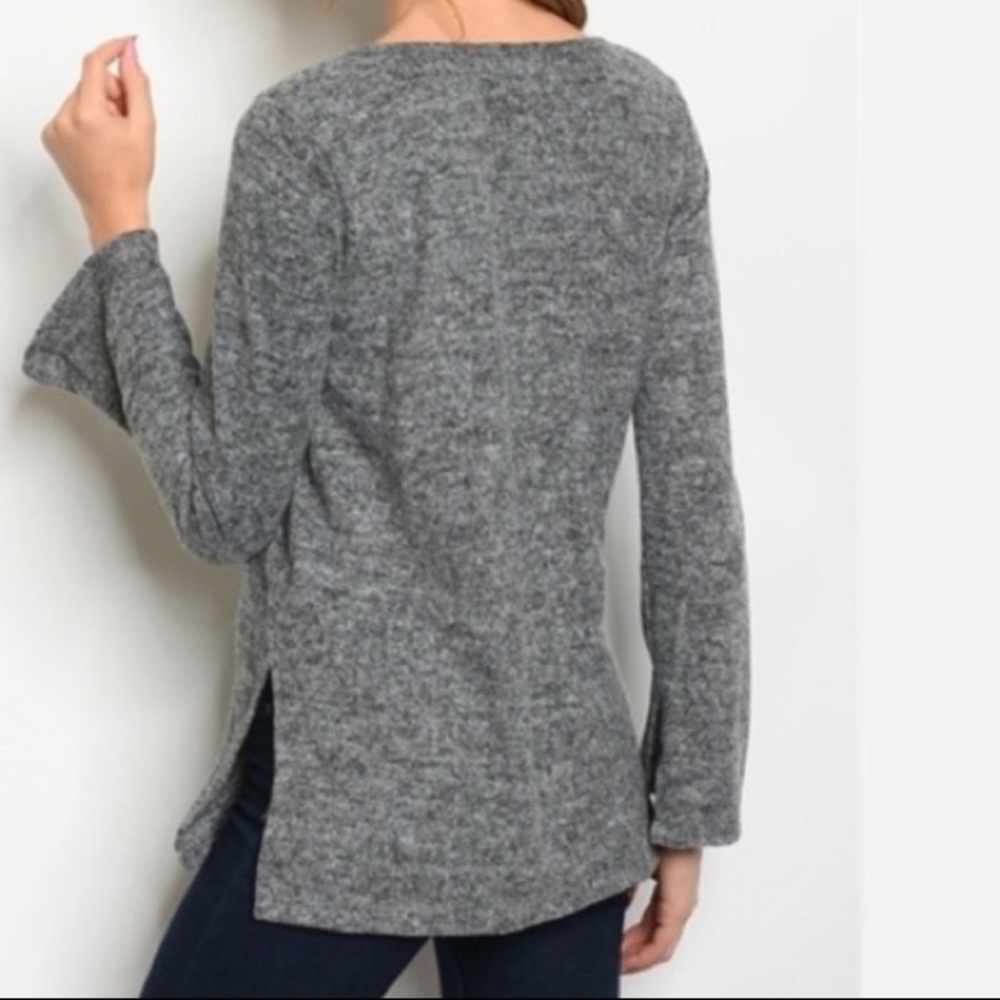 LAST ONE-SALE 🌟Comfy,🌟🍃grey🍃knit,🍃top,💐 - Picture 2 of 8